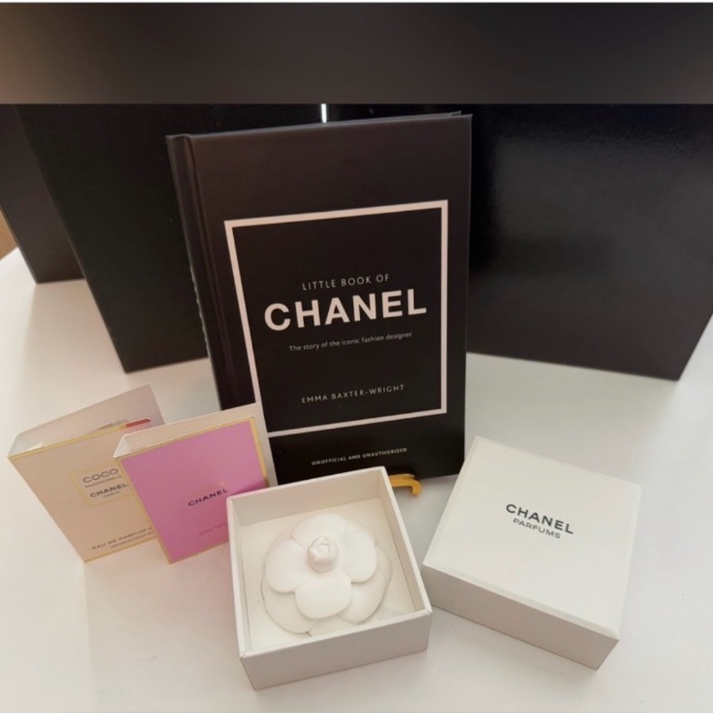 🌻 CHANEL Parfum Ceramic Camellia Flower Perfume Fragrance Diffuser Bundle